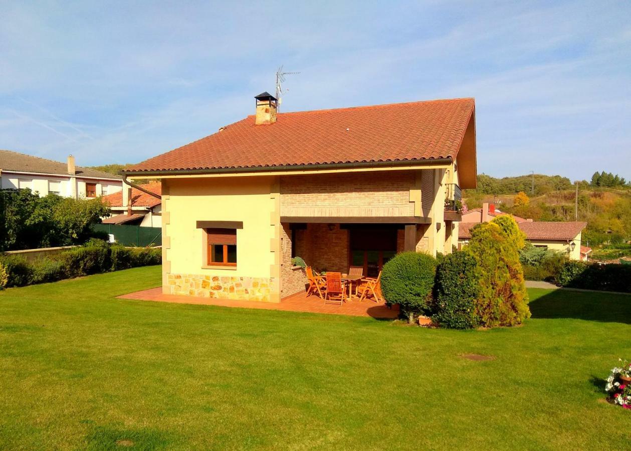 El Chalet Del Golf Urturi Luaran gambar